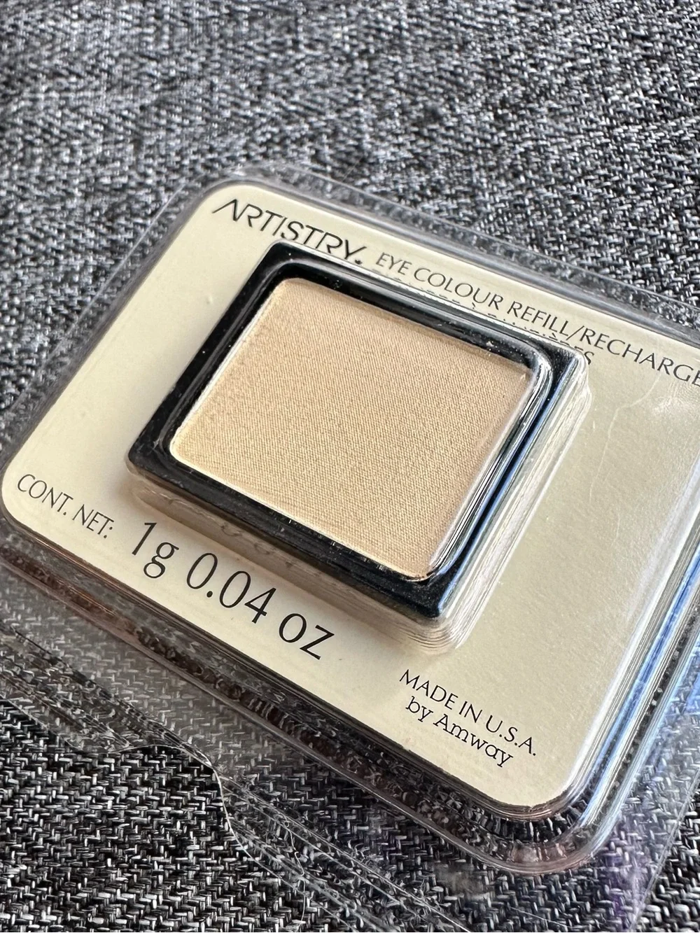 NEW Amway Artistry Eye Colour Refill Eyeshadow 1g 0.04oz Butter 0KY7 NOS VTG 90s